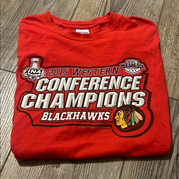 Red Blackhawks Conference Champions T-Shirt 2015 - Picture 1 of 4